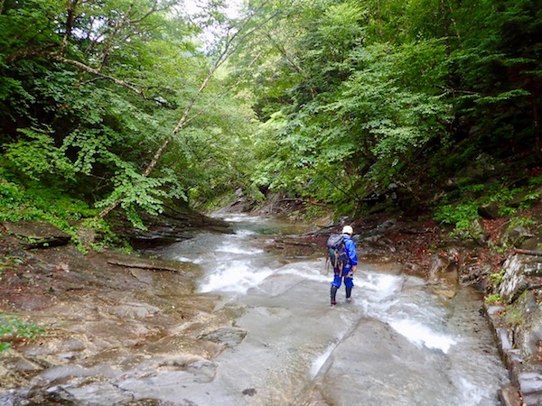 雨の中引き返す