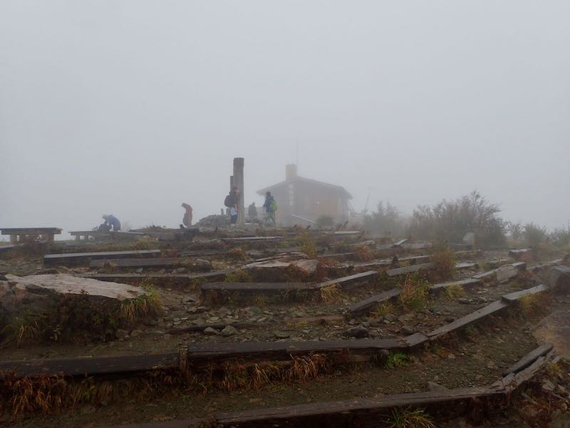 10月の丹沢・塔ノ岳　大倉尾根からヤビツ峠へ