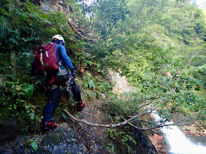 バンドから一段目落ち口へ