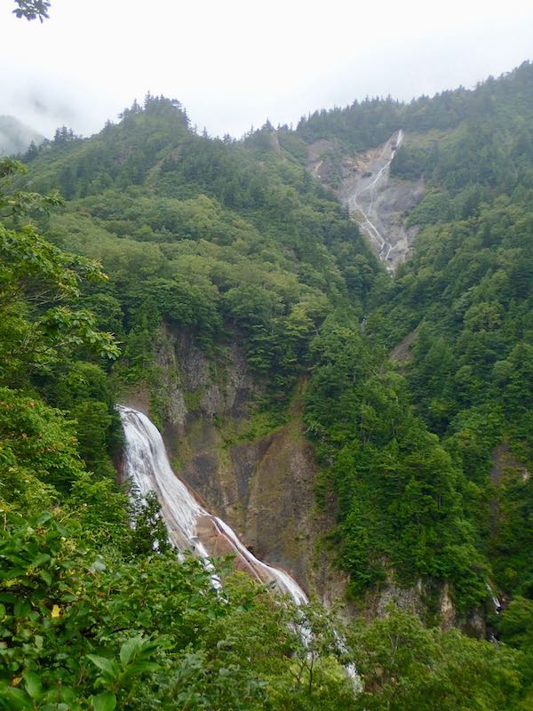 滝の展望地から