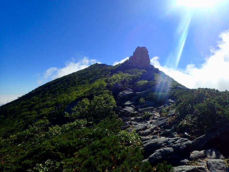 下山時に晴れ間が出た-五丈岩
