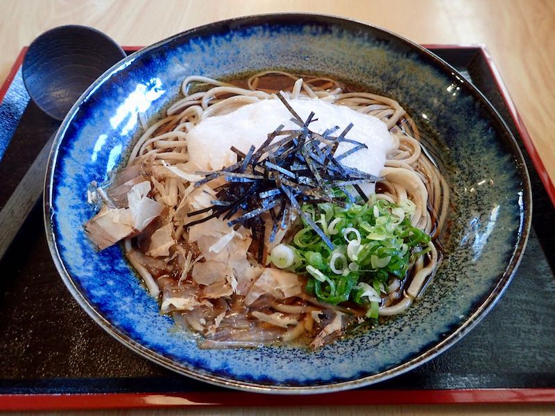 こっとん亭で冷やしとろろそば