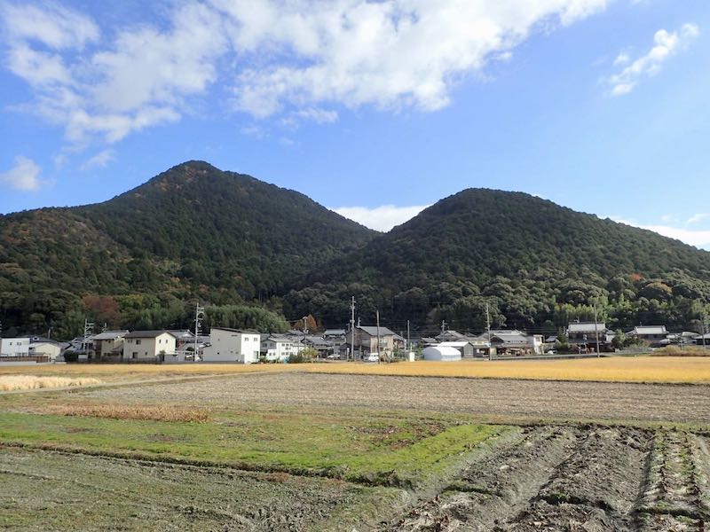 三上山（近江富士）のんびりとハイキング　新幹線や名神から見える気になる山