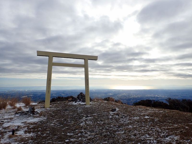 関西の雪山・入道ヶ岳 雪山初心者にオススメ 頂上では絶景が待っている マイカー日帰りハイク