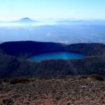 大浪池の向こうに桜島、開聞岳
