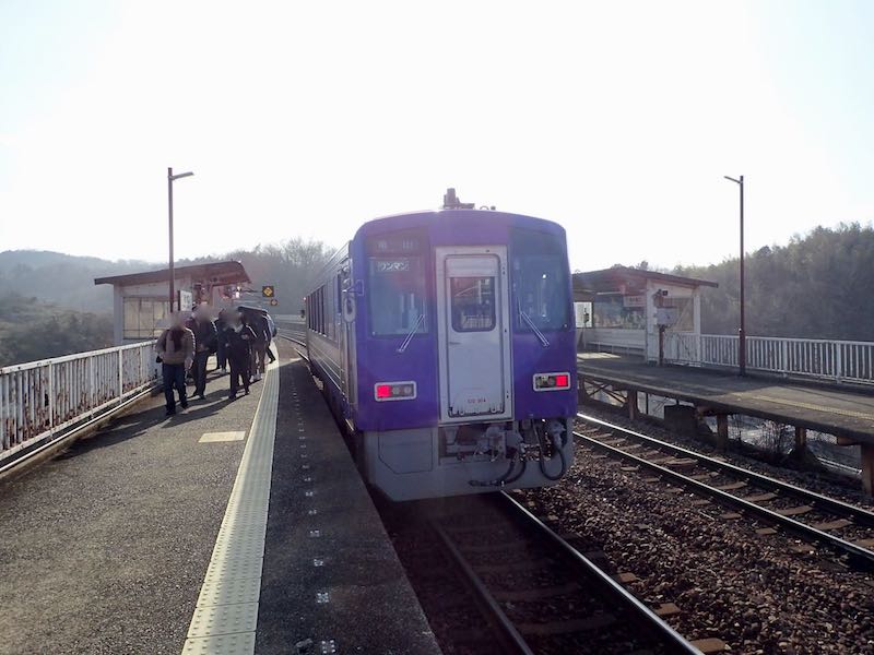 JR関西本線月ケ瀬口に着いた